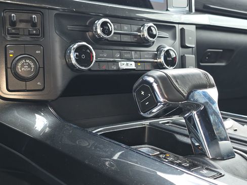 Certified 2022 Ford F150 XLT w/ Equipment Group 302A High image 19