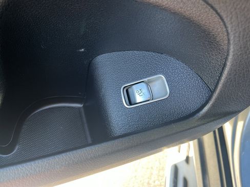 Used 2020 Mercedes-Benz GLS 450 4MATIC image 13
