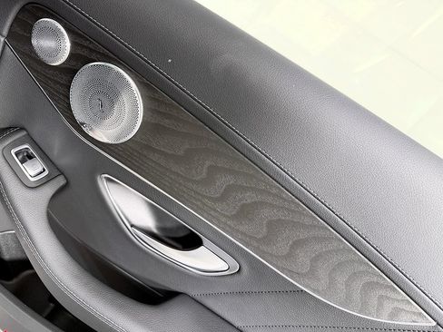 Used 2015 Mercedes-Benz C 300 Sedan image 40
