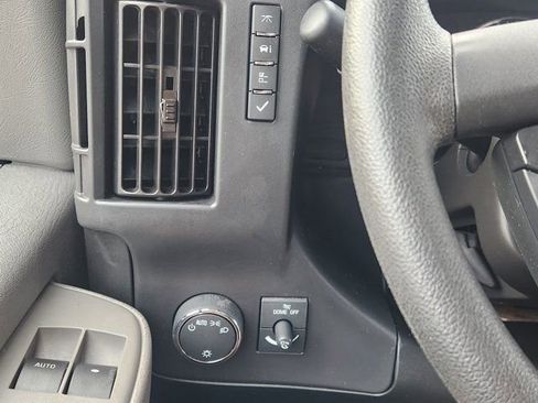 Used 2025 Chevrolet Express 3500 w/ Power Convenience Package image 24
