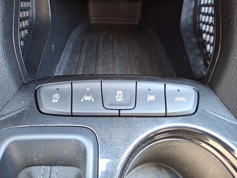 Used 2023 Chevrolet TrailBlazer LT AWD/4WD image 26