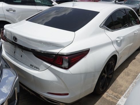 Used 2024 Lexus ES 350 F Sport w/ Accessory Package (Z2) FWD image 5