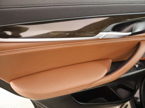 Used 2017 BMW X6 xDrive35i image 18