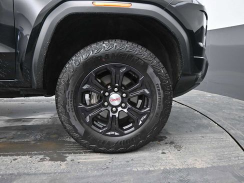 Used 2024 GMC Canyon Elevation w/ Convenience Package image 10