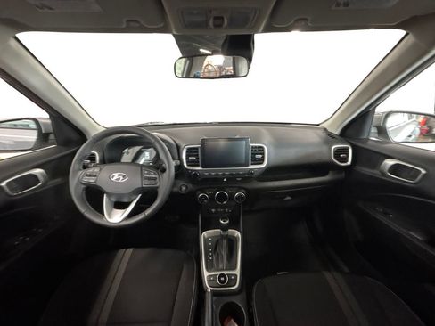 New 2026 Hyundai Venue SEL FWD image 9
