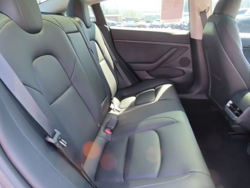 Used 2023 Tesla Model 3 Standard Range RWD image 29