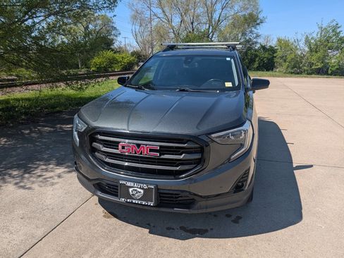 Used 2020 GMC Terrain SLT w/ Elevation Edition image 1