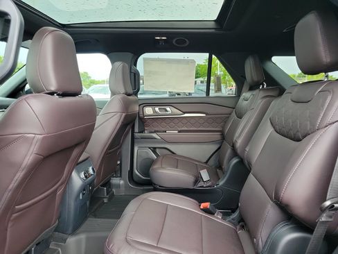 New 2026 Ford Explorer Platinum w/ LUX Leather Package AWD/4WD image 14
