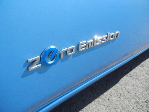 Used 2012 Nissan Leaf SL w/ Protection Pkg image 39
