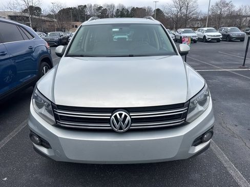 Used 2013 Volkswagen Tiguan SE image 6