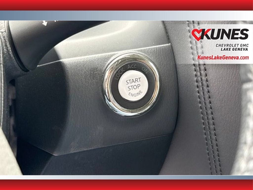 Used 2022 Nissan Armada SV w/ SV Appearance Package AWD/4WD image 40