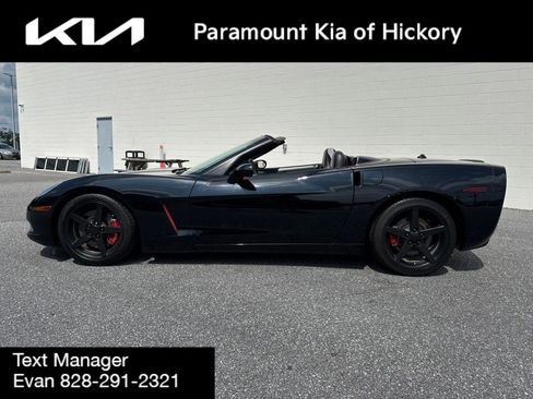 Used 2005 Chevrolet Corvette Convertible w/ Preferred Equipment Group RWD image 25
