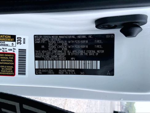 Used 2025 Toyota Sienna XSE w/ XSE Premium Package AWD/4WD image 36