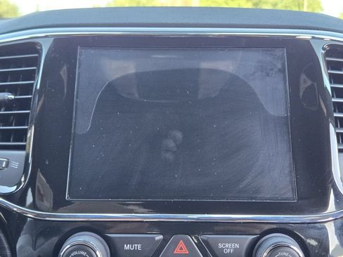 Used 2021 Jeep Grand Cherokee Limited w/ Sun & Sound Group RWD image 21