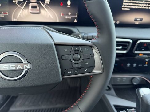 New 2026 Nissan Sentra SR w/ Floor Mat Package FWD image 16