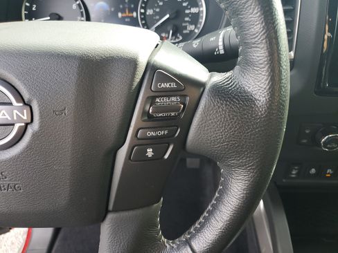 Certified 2022 Nissan Frontier SV image 17