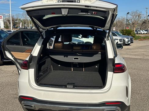 Used 2024 Mercedes-Benz GLE 350 4MATIC image 11