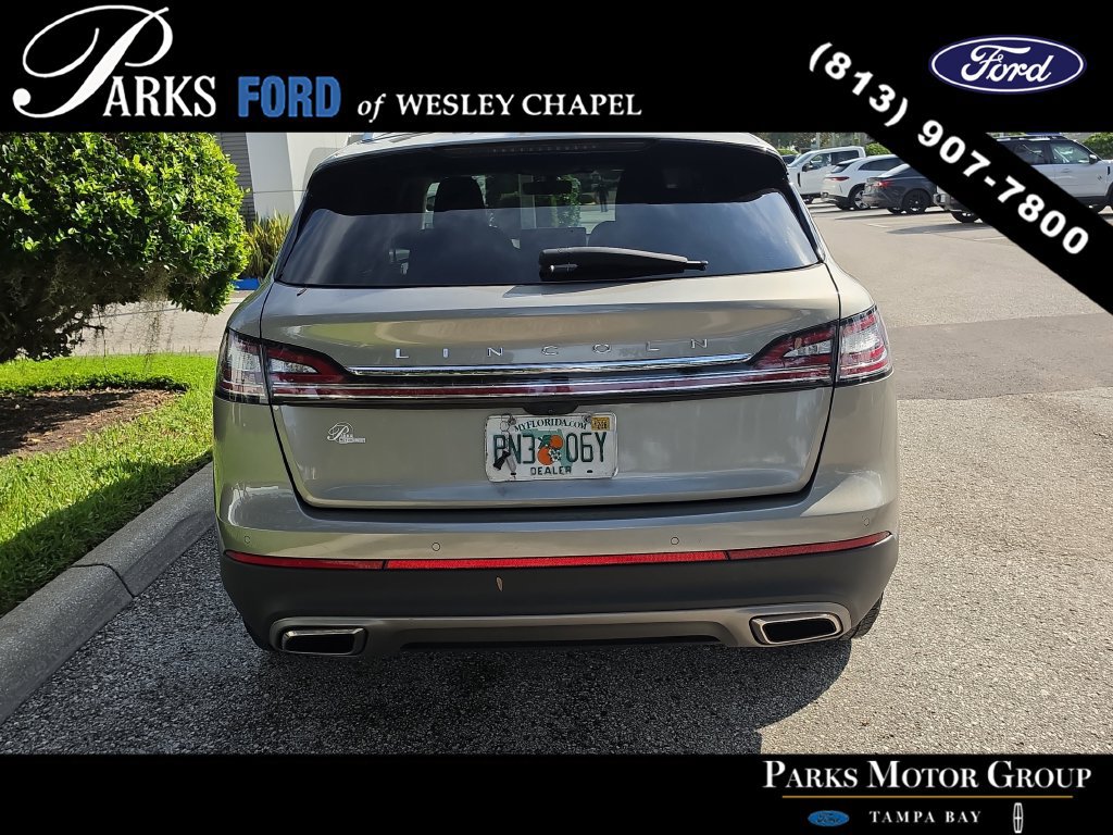 Used 2023 Lincoln Nautilus FWD w/ Premium Package image 6