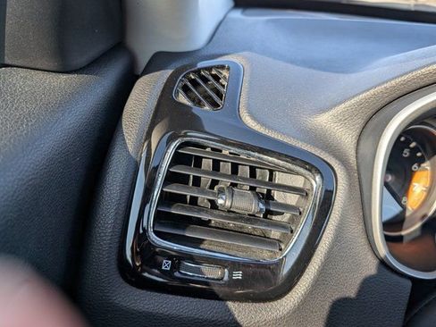 Used 2019 Jeep Compass Limited image 26