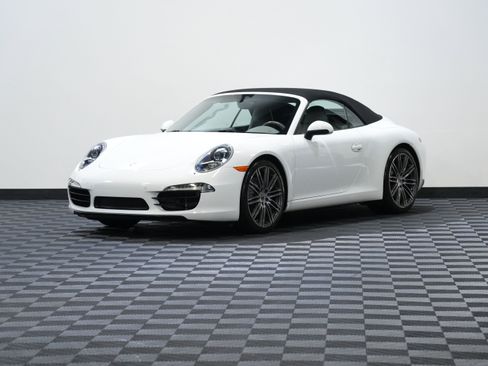 Used 2016 Porsche 911 Carrera S w/ Sport Chrono Package RWD image 4