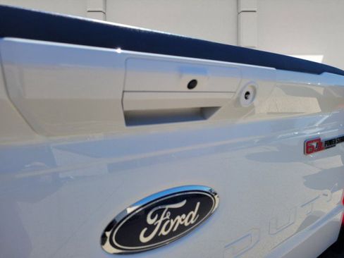 Used 2024 Ford F250 Lariat w/ Lariat Ultimate Package image 5