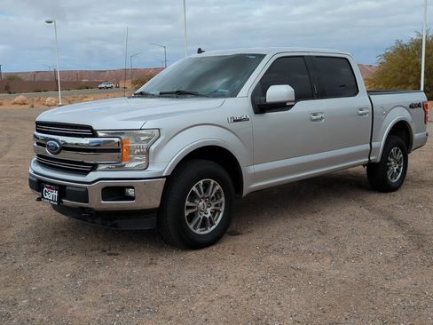 Used 2019 Ford F150 Lariat w/ Max Trailer Tow Package image 8