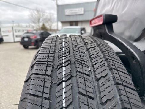 Used 2022 Jeep Wrangler Unlimited Sport image 33