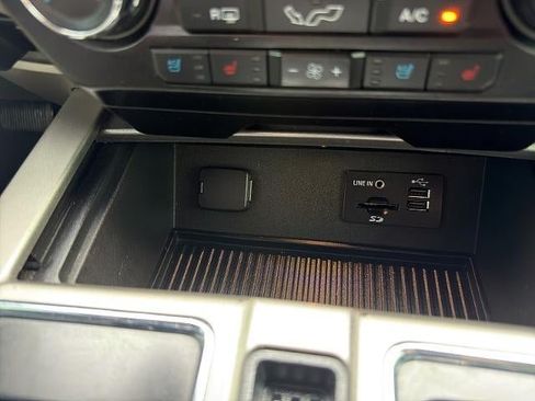 Used 2015 Ford F150 Lariat AWD/4WD image 32