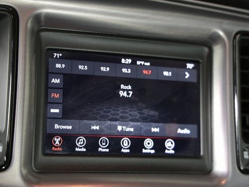 Certified 2023 Dodge Challenger SXT image 15