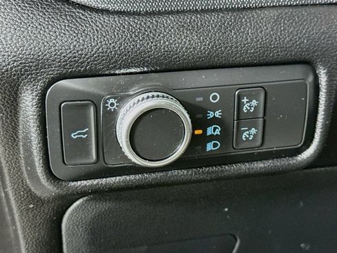 Used 2022 Ford Explorer 4WD image 11