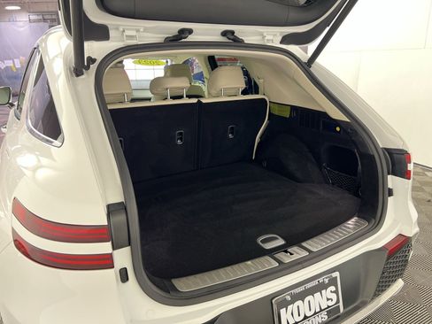 Used 2023 Genesis GV70 2.5T w/ Select Package image 26