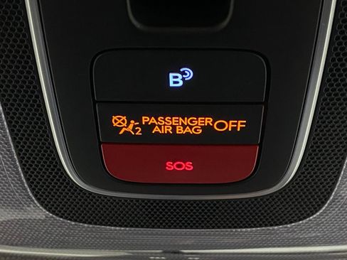 Certified 2025 Hyundai Elantra SEL FWD image 28