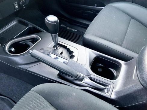 Used 2017 Toyota RAV4 LE image 16