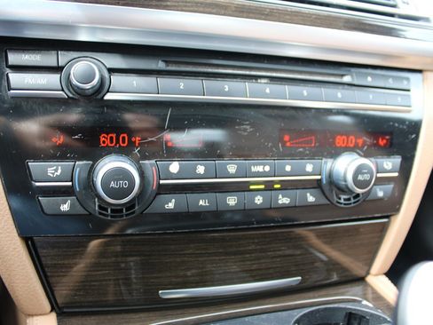 Used 2012 BMW 750Li xDrive image 24