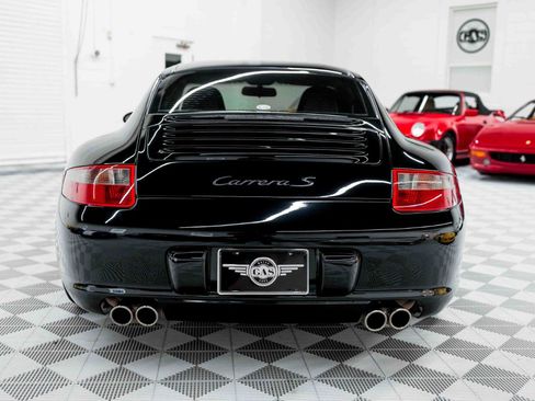 Used 2005 Porsche 911 Carrera S RWD image 10
