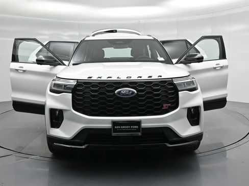 New 2026 Ford Explorer ST AWD/4WD image 30
