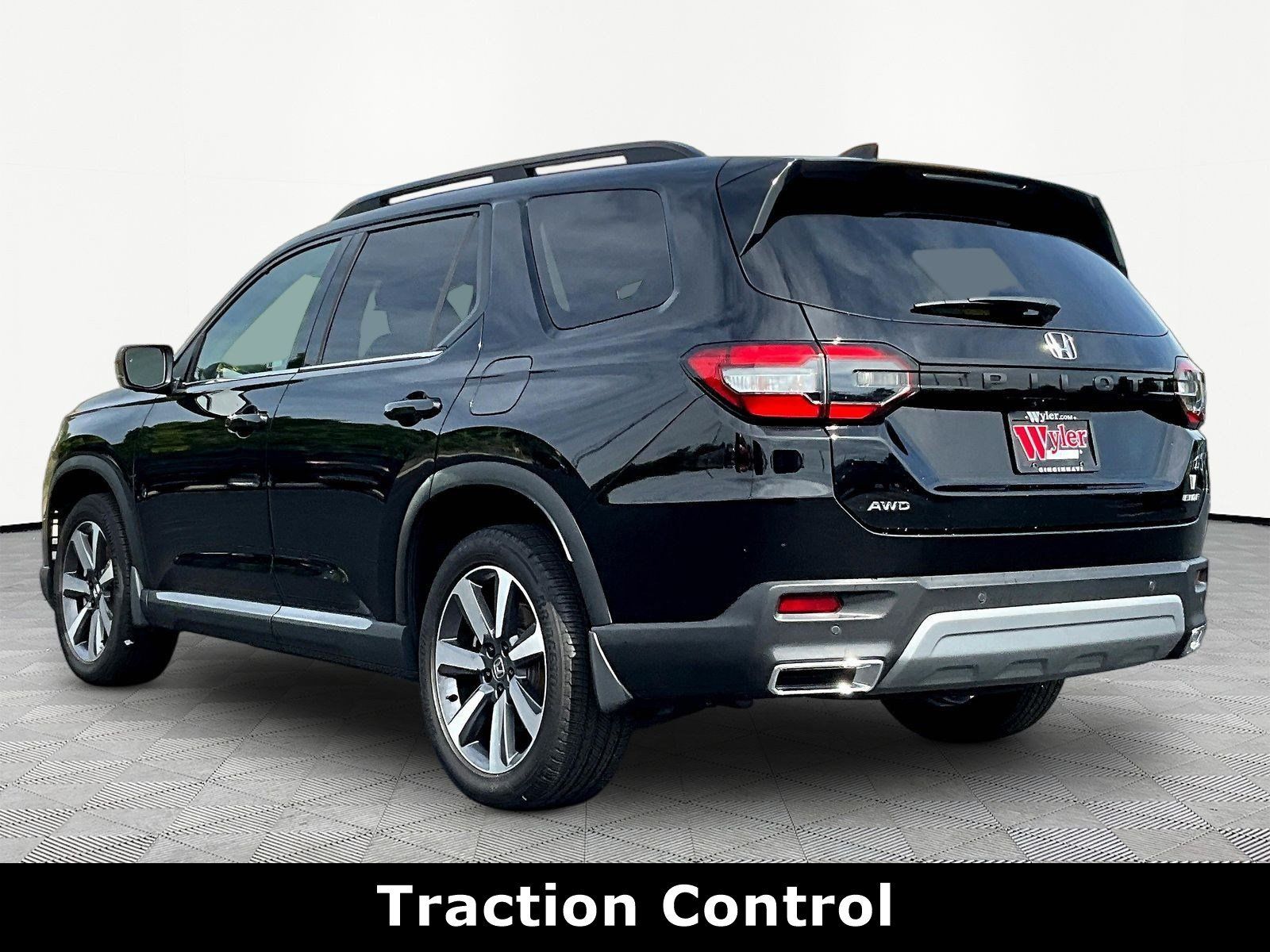 Used 2025 Honda Pilot Elite image 4