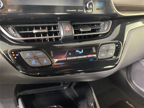 Used 2019 Toyota C-HR Limited image 5