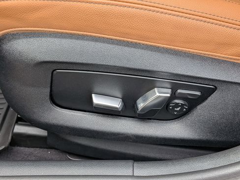 Certified 2023 BMW 530i w/ Premium Package image 17