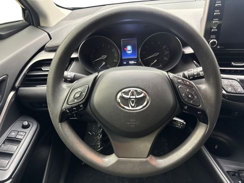 Used 2021 Toyota C-HR LE FWD image 56