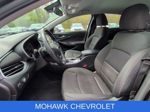 Used 2021 Chevrolet Malibu RS FWD image 9