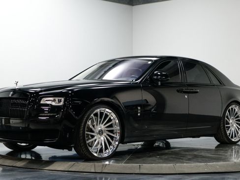 Used 2015 Rolls-Royce Ghost image 13