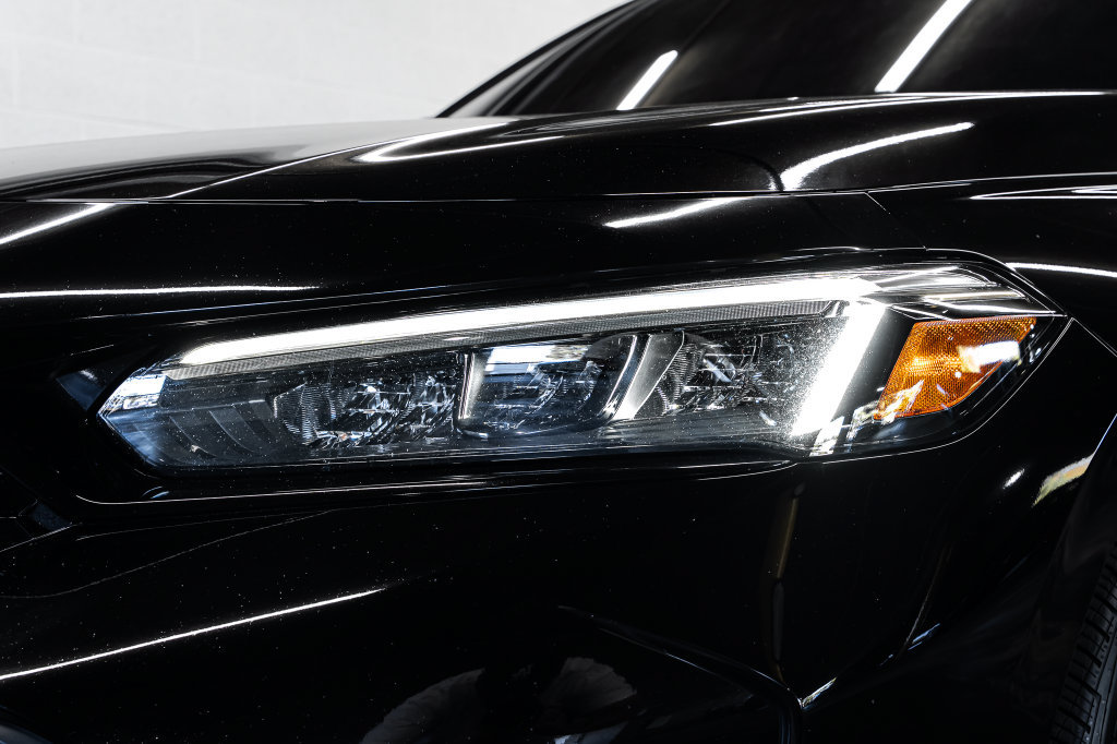 Used 2025 Honda Civic Sport image 9