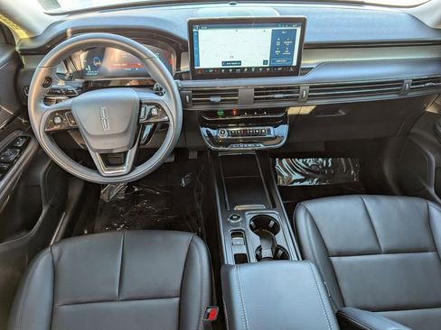 Used 2024 Lincoln Corsair AWD w/ Equipment Group 101A image 25