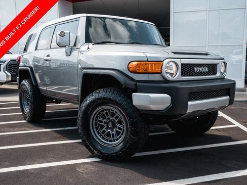 Used 2010 Toyota FJ Cruiser 4WD image 1