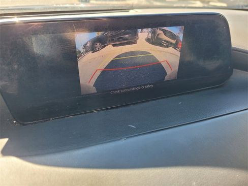 Used 2019 MAZDA MAZDA3 Sedan w/ Preferred Package image 32