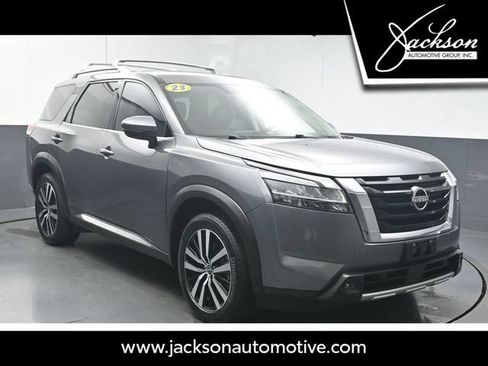 Used 2023 Nissan Pathfinder Platinum AWD/4WD image 1