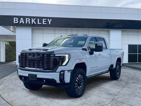 Used 2024 GMC Sierra 2500 Denali Ultimate AWD/4WD image 7