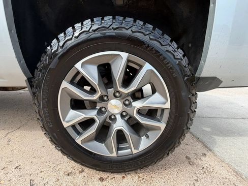 Used 2018 Chevrolet Silverado 1500 LT w/ All Star Edition AWD/4WD image 21