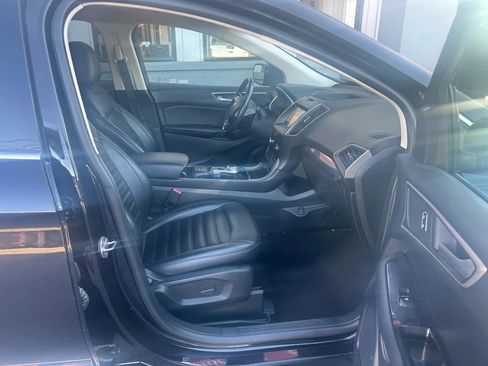Used 2020 Ford Edge SEL image 22
